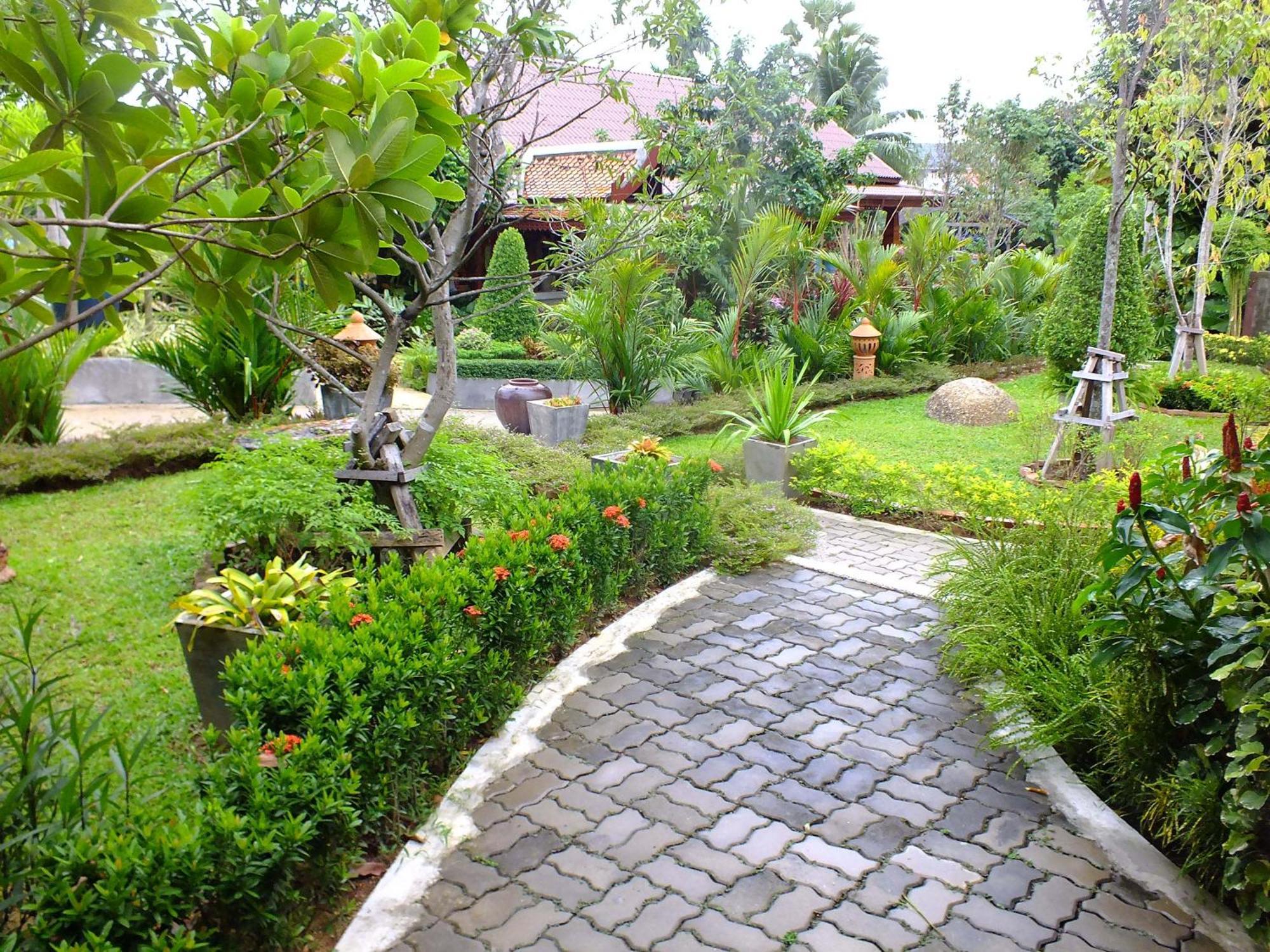 Baan Vanida Garden Resort Karon Buitenkant foto